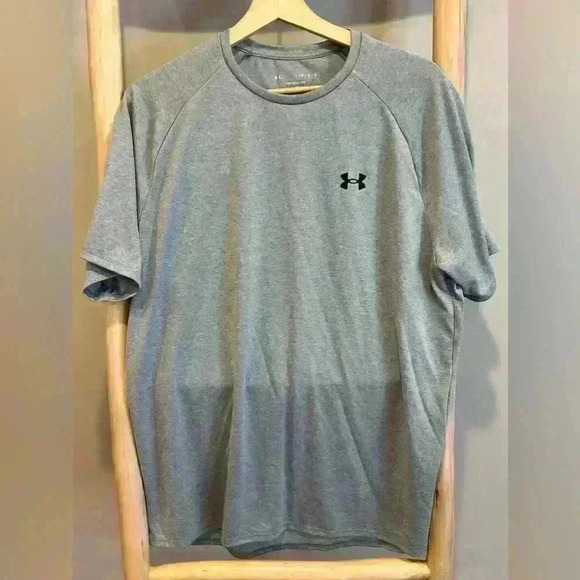 Under Armor size large gray tech teeshirt - Picture 1 of 4